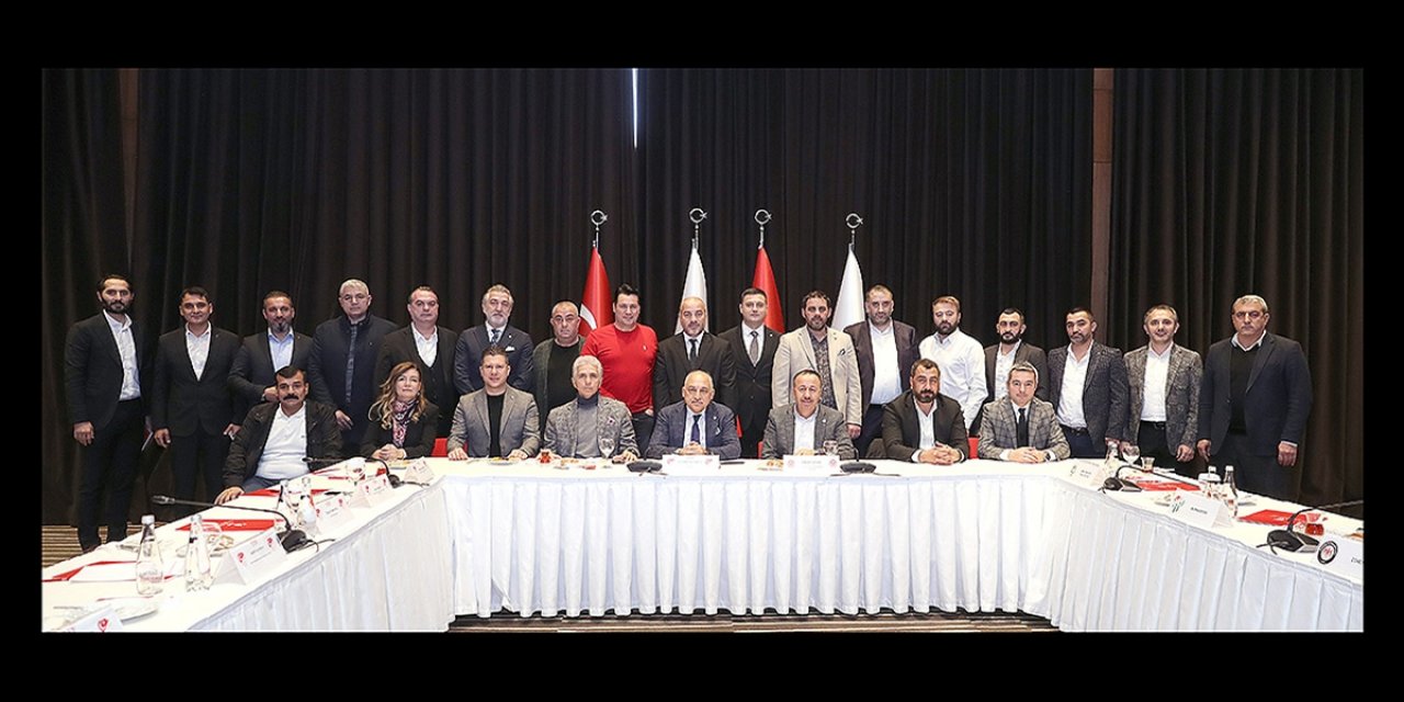 TFF Başkanı Mehmet Büyükekşi, 2. Lig Kulüp Başkanlarıyla Bir Araya Geldi