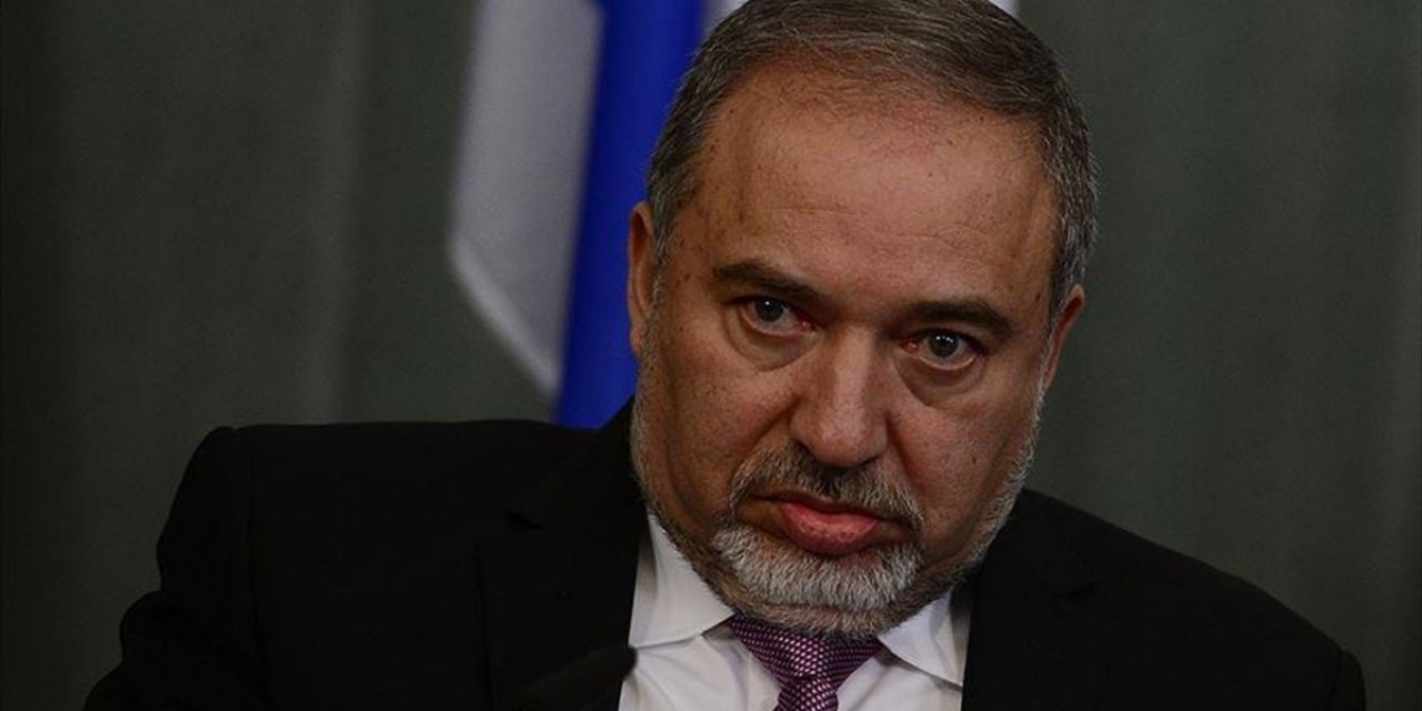 İsrailli Bakan Liberman'dan "Al Jazeera Muhabirlerinin Akreditasyonunun İptal Edilmesi" Çağrısı