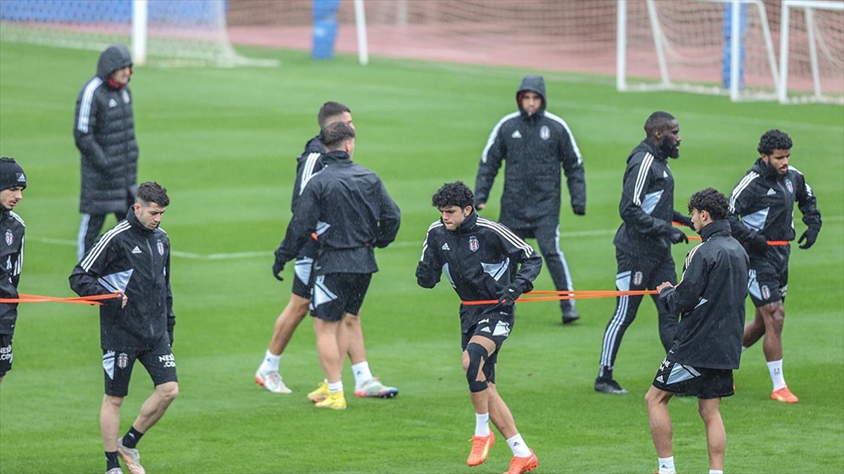 Beşiktaş Hazırlıklarını Sürdürdü