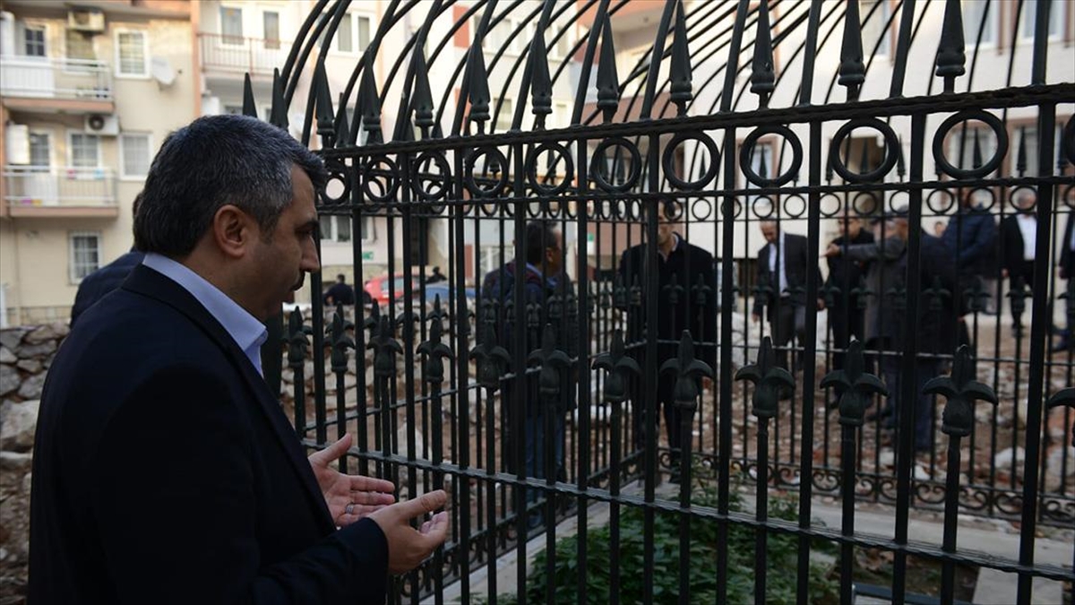 Bursa'da Gün Işığına Çıkarılan Aşık Yunus Türbesi'nde Çevre Düzenlemesi Başlatıldı