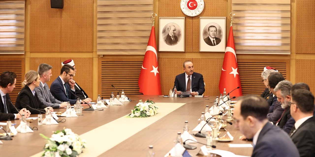 Bakan Çavuşoğlu'ndan "Batı Trakya Türklerini Hiçbir Zaman Yalnız Bırakmayacağız" Mesajı