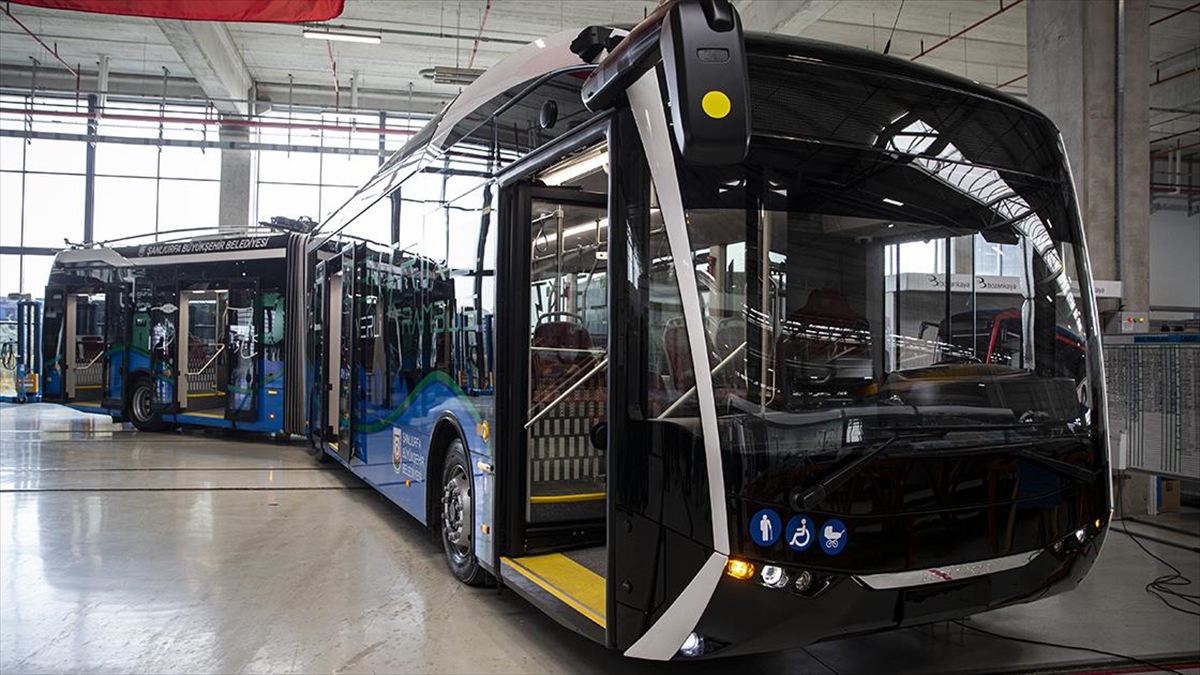 Türkiye'nin İlk Yerli Yüksek Teknoloji Bataryalı Troleybüsü Kullanıma Hazır