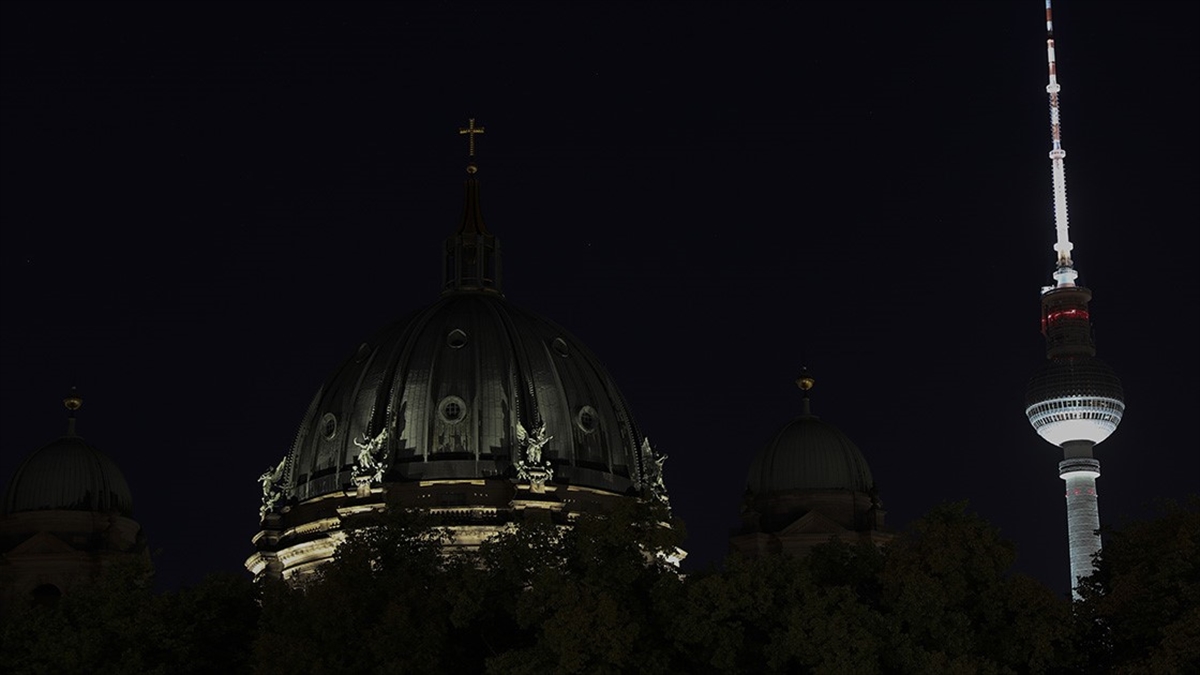 Almanya Elektrik Kesintisi Tehdidiyle Karşı Karşıya