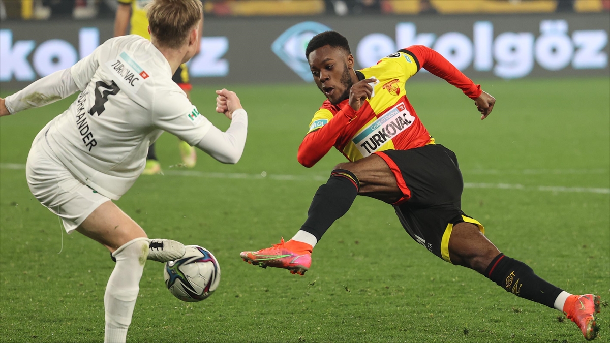 Tff, 17 Yıl Sonra İki Ekibe Hükmen Mağlubiyet Cezası Verdi