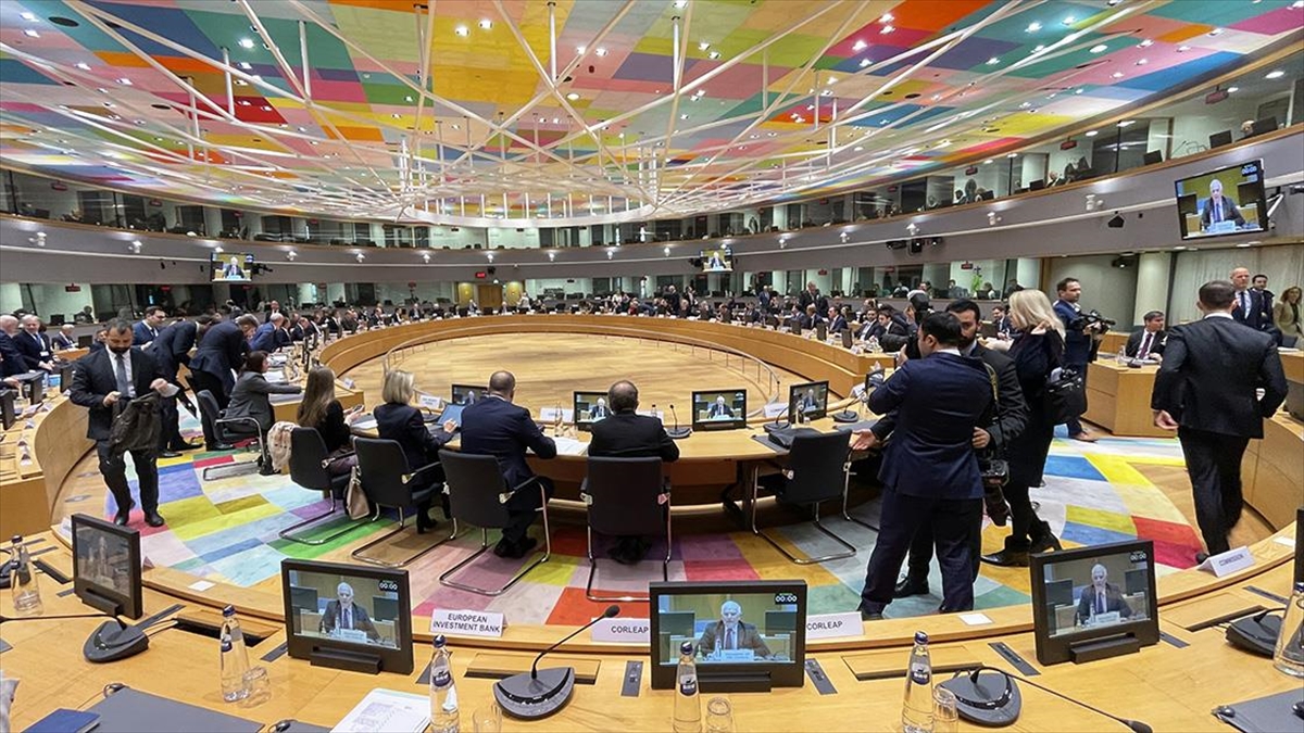 Ab, Ukrayna'ya Silah Yardımı İçin Kullanılan Fonu Artırıyor