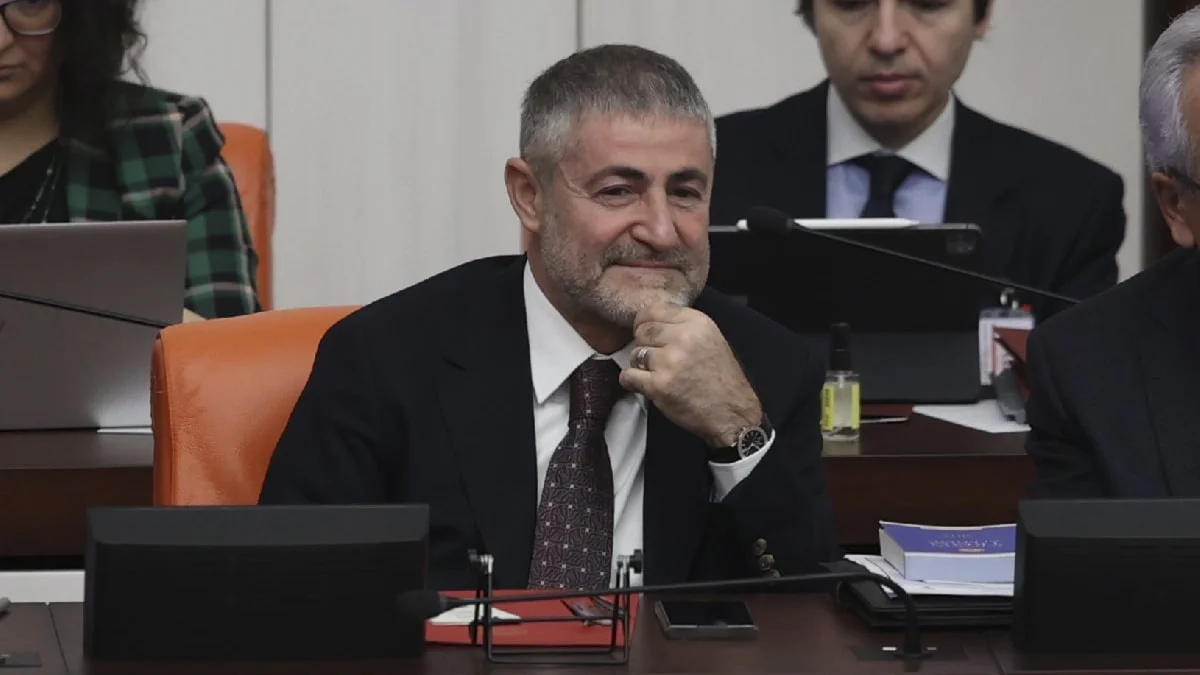 Nureddin Nebati: Ekonomi iyi, EYT mi?