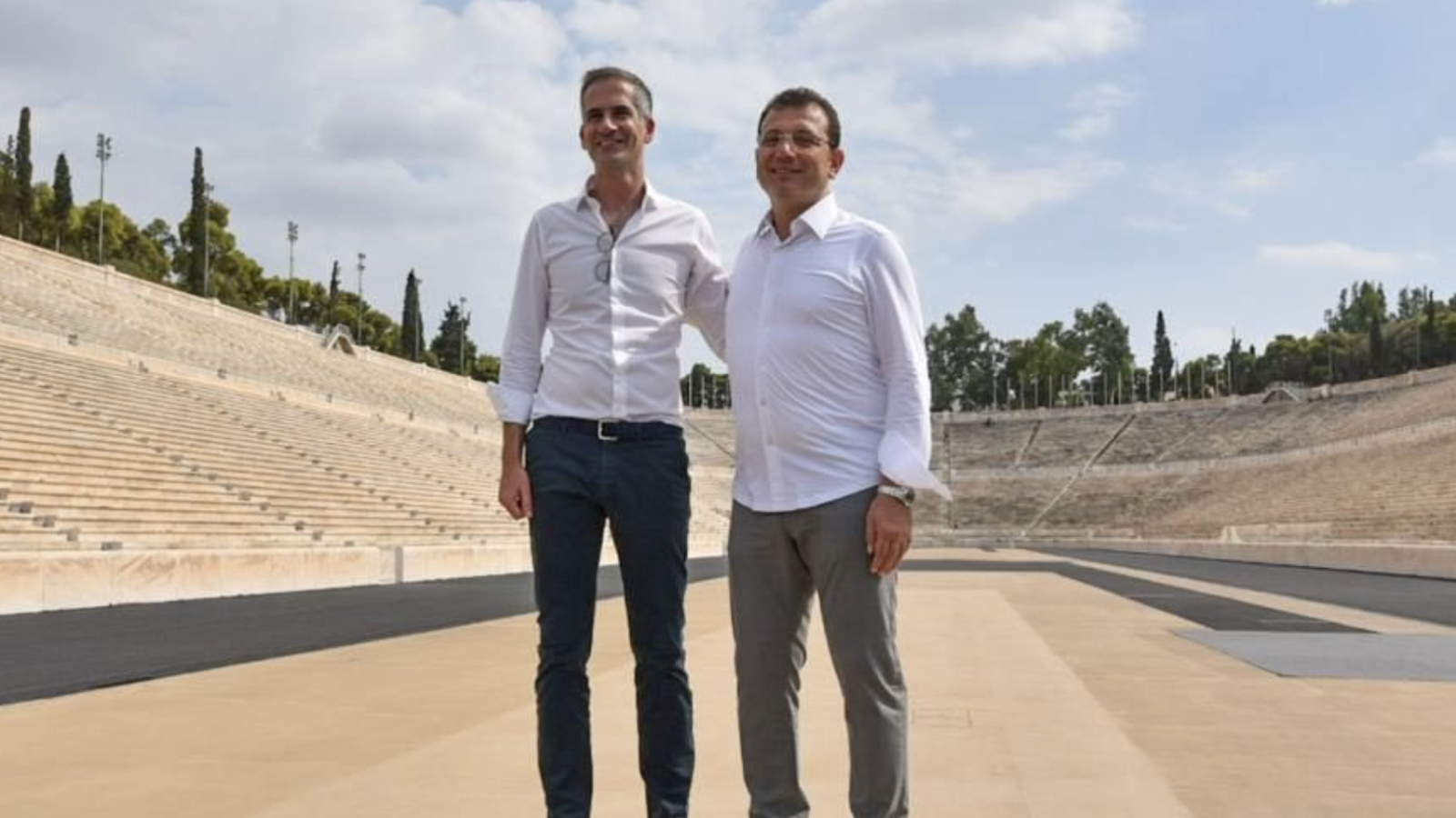 Atina Belediye Başkanı: Türkiye'de demokrasi için kara bir gün