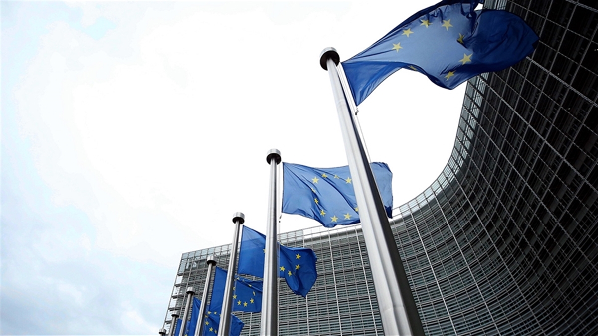 AB'den Kadın Ve Erkek Çalışanlar Arasındaki Ücret Farkını Gidermeye Yönelik Hazırlık