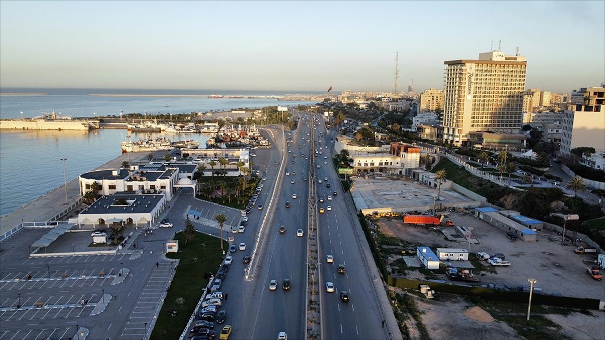 Libyalı Uzmanlar Anayasa Referandumunun Seçimlerden Önce Yapılması Konusunda Hemfikir