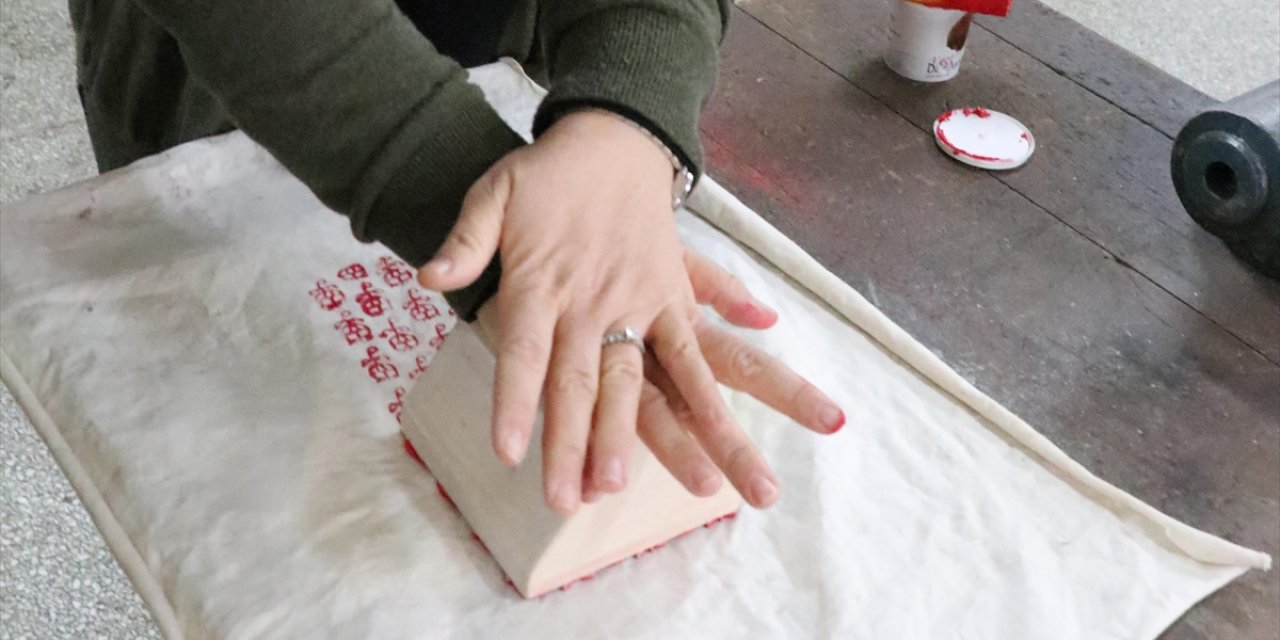 Meslek Liseliler 300 Yıllık Baskı Tekniğini Yeniden Canlandırıyor