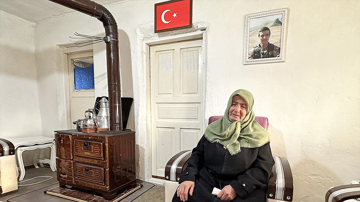 Şehit Oğlu Adına Cami Ve Kur'an Kursu Yaptıran Anneden Duygulandıran Sözler