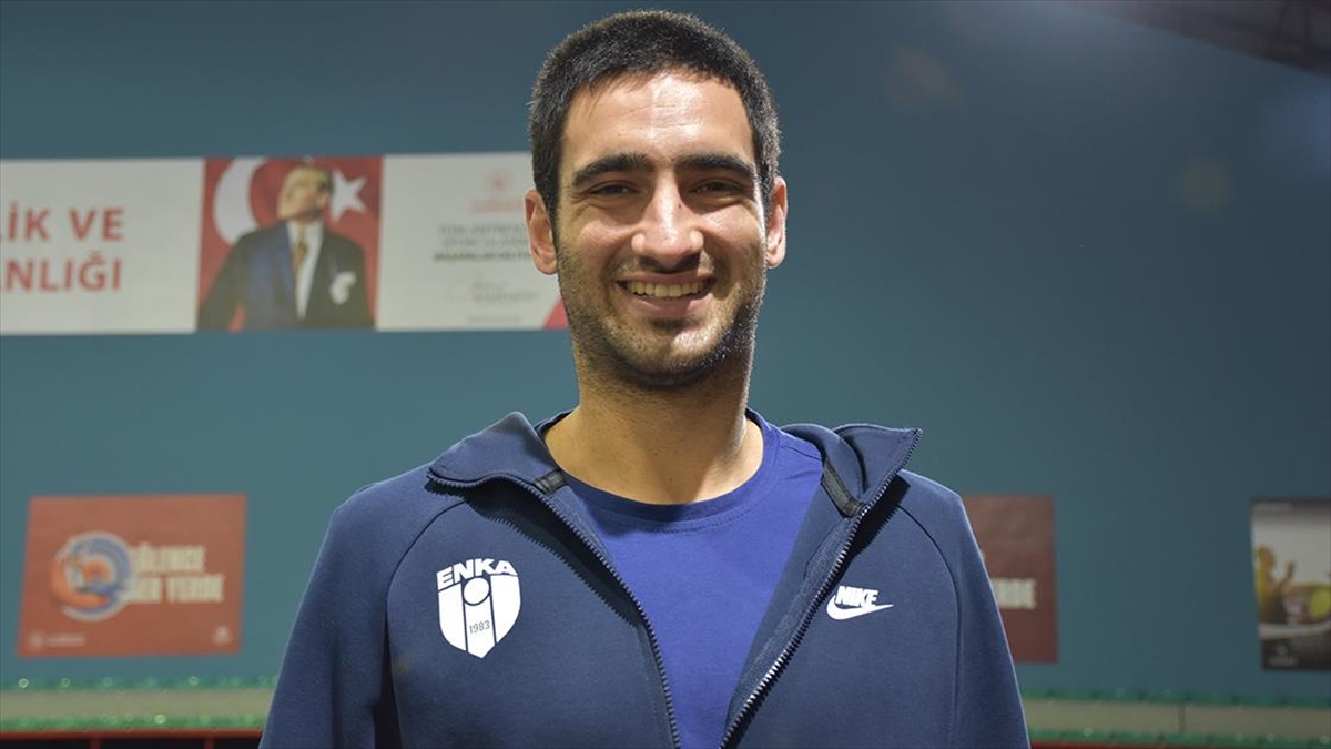 Milli Tenisçi Cem İlkel'den Ailelere "Çocuklarınızı Tenise Yönlendirin" Çağrısı