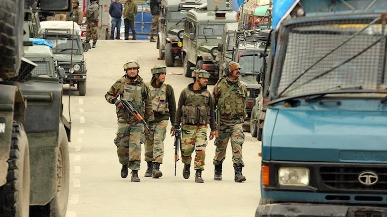 Pakistan’dan Hindistan’a “atom bombası” tehdidi