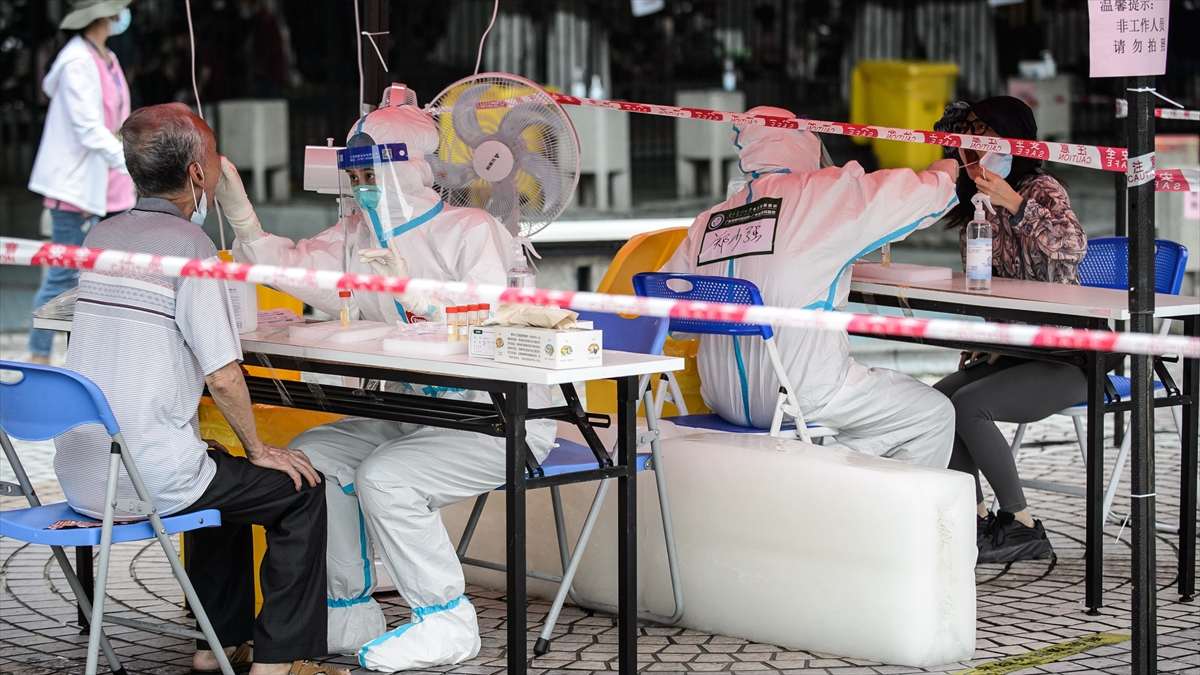 Çin'de Kovid-19 Tedbirlerinin Gevşetilmesinin Ardından Virüsten İlk Ölümler Görüldü