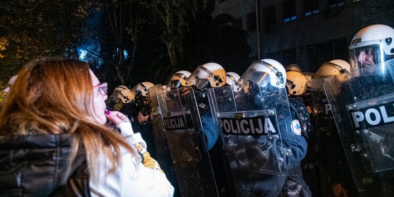 Karadağ'da Siyasi Krize Sebep Olan "meclis Kararı" Karşıtı Gösteriler Devam Ediyor