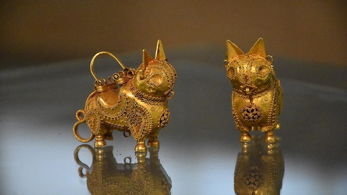 Orta Çağ'dan Kalma Altın "vaşak Küpeler" 2023'te Görücüye Çıkıyor