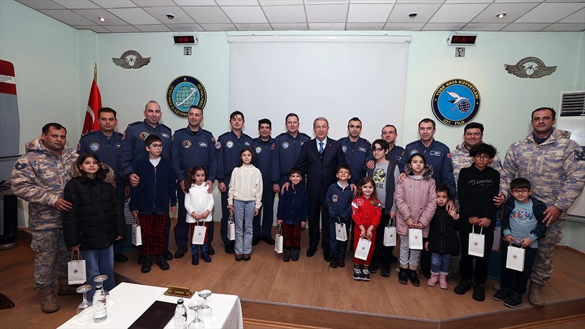 Cumhurbaşkanı Erdoğan, Yurda Dönen "Koca Yusuf"ların Personeline Telefonda Hitap Etti