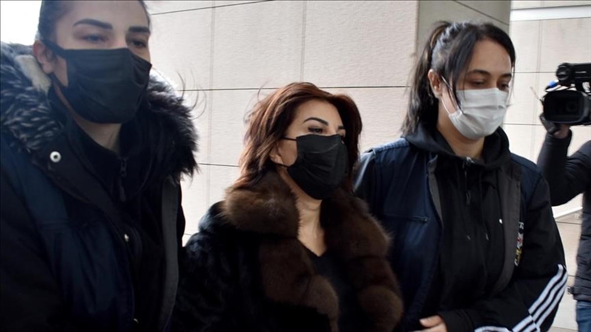 Sedef Kabaş'a "Cumhurbaşkanına Hakaret" Suçundan Tazminat Cezası