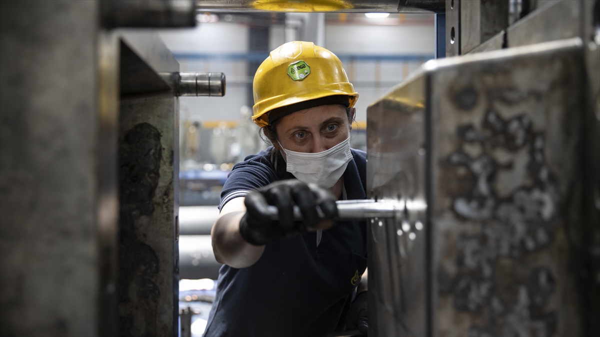 Alman Basını Türkiye'nin Önde Gelen Üretim Merkezlerinden Biri Olmaya Hazırlandığını Yazdı