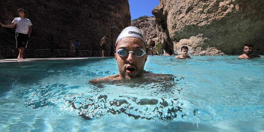 Paralimpik Milli Yüzücü, Tokyo 2020 İçin 'Kulaç Atıyor'