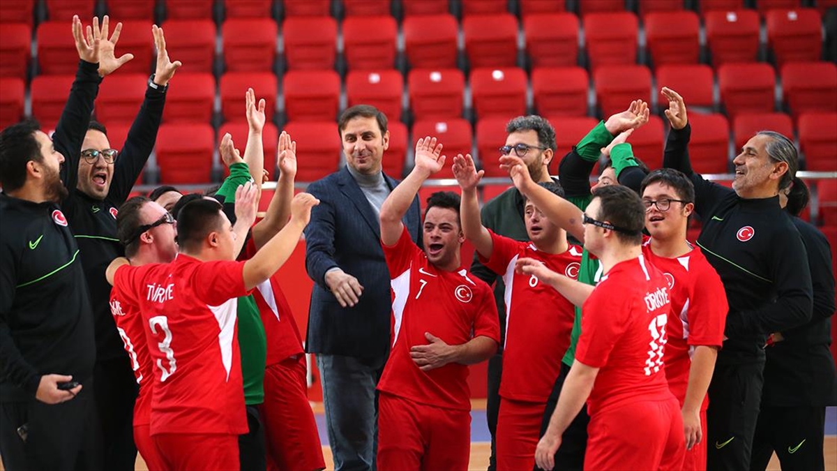 Down Sendromlular Futsal Milli Takımı'nda Hedef Dünyada İlk Sırada Yer Almak