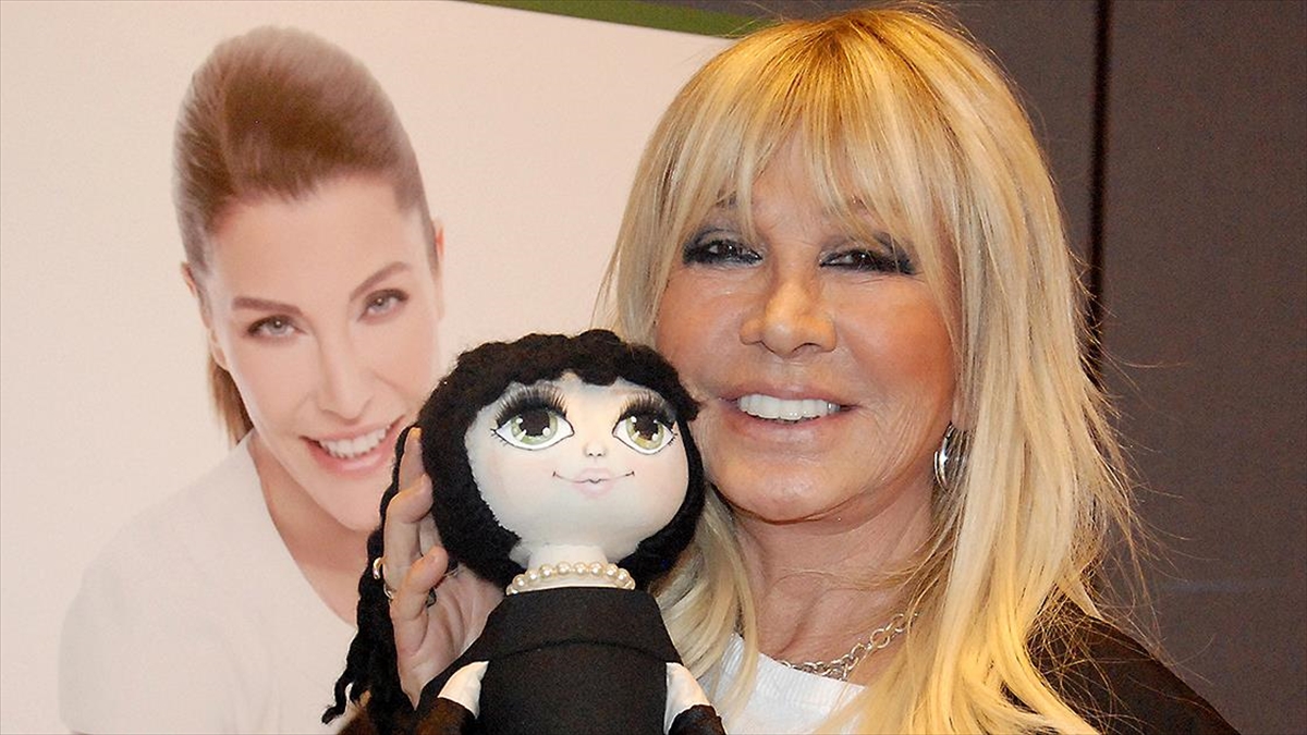 Oyuncu Ve Yazar Pakize Suda Hayatını Kaybetti