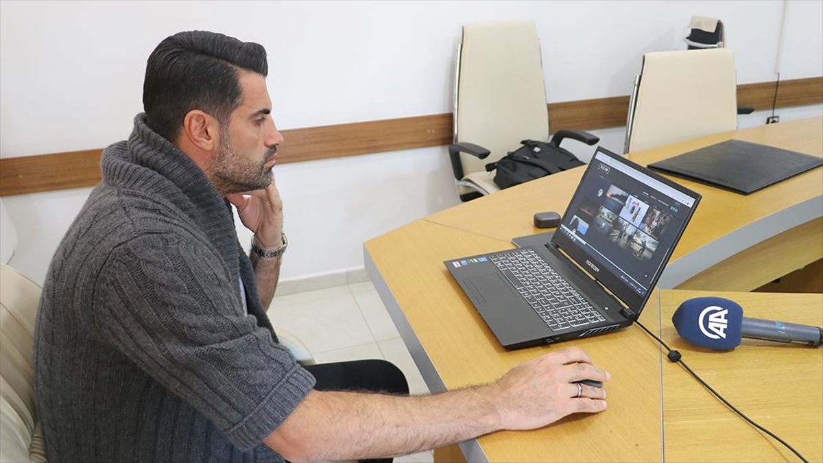 Hatayspor Teknik Direktörü Demirel "yılın Fotoğrafları" Oylamasında Tercihi "kömür Karası Gözyaşları" Oldu