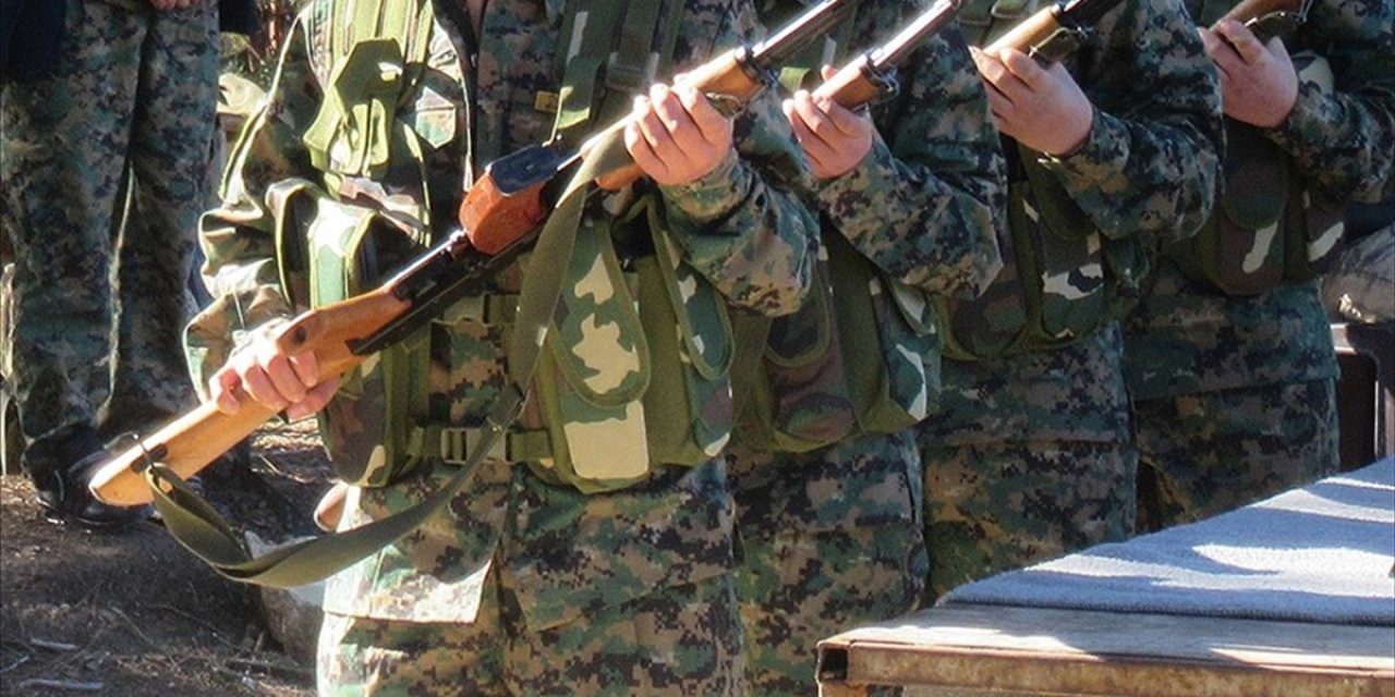 Terör örgütü PKK/YPG Halep'te bir kız çocuğunu daha ailesinden kopardı