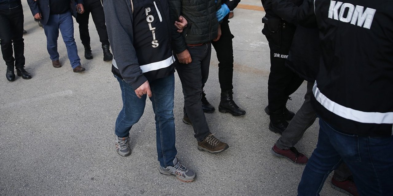 Sahte Araç Muayene Sitesi Kurup 20 Milyon Lira Dolandırdılar