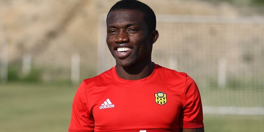 Medipol Başakşehir Azubuike'yi Kadrosuna Katmaya Hazırlanıyor