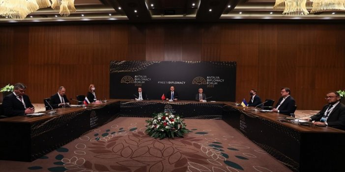 Türkiye'nin Dış Politikasında Bu Yılın İlk Yarısında Normalleşme Ve Arabuluculuk Öne Çıktı