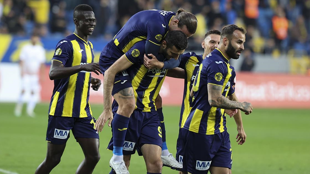 Ligde Beş Maçtır Kaybetmeyen Mke Ankaragücü, Üst Sıralarda Kalıcı Olmak İstiyor
