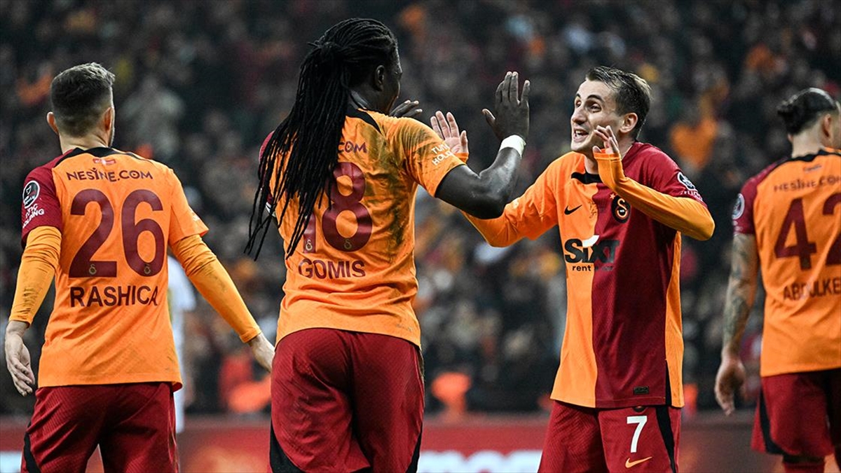 Süper Lig'de Galatasaray Liderlik Koltuğuna Oturdu