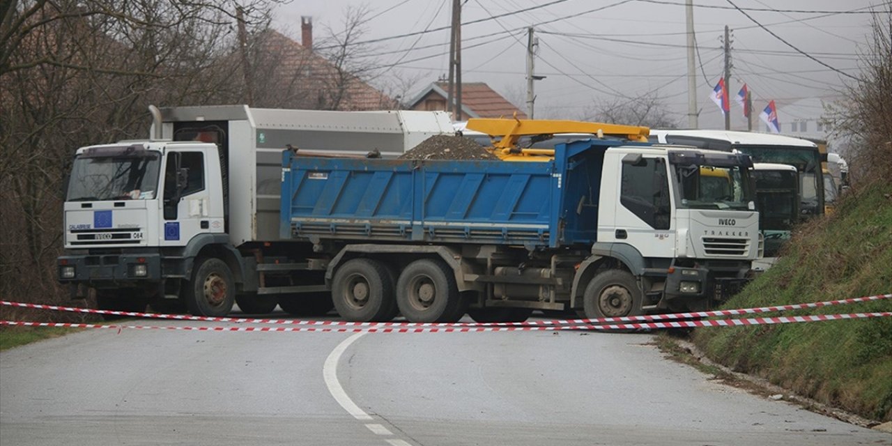 Kosova'nın Kuzeyinde Kurulan Yeni Barikatların Çevresinde Durum Sakin