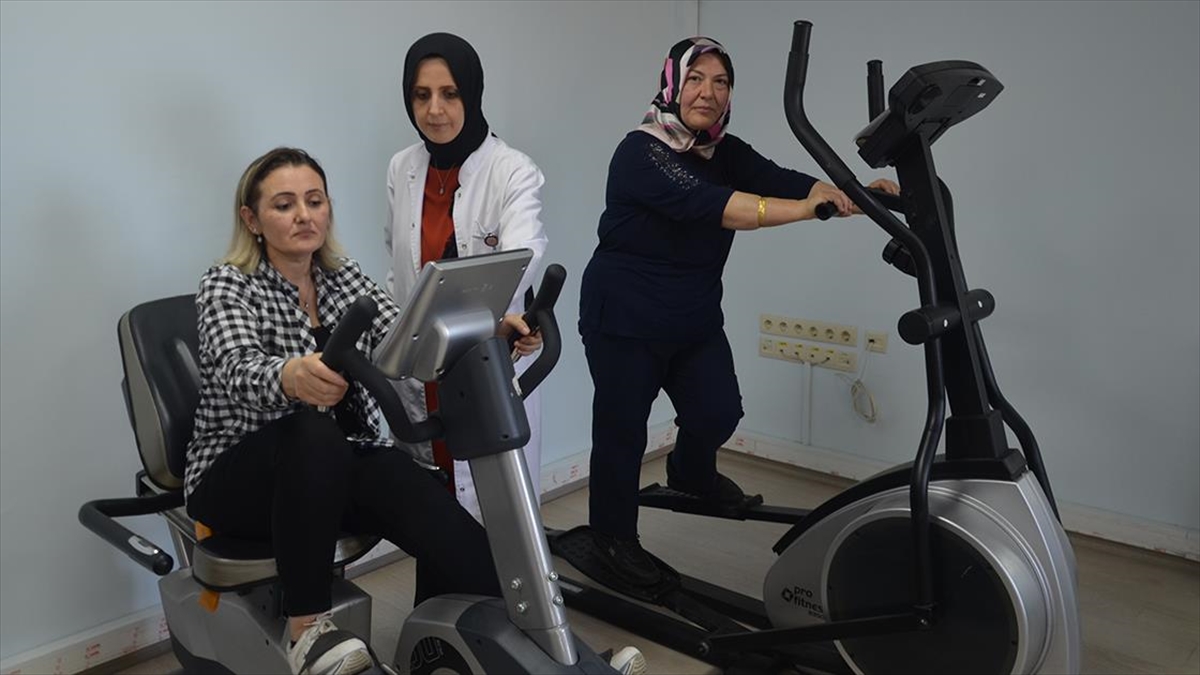 Kilo Vermek İsteyenlere Diyetisyen, Fizyoterapist Ve Psikolog Destekli Ücretsiz Hizmet Sunuyorlar