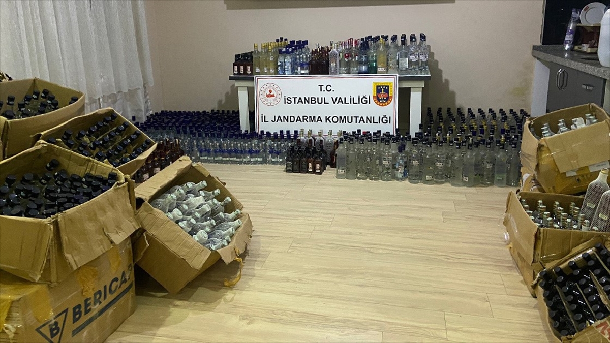 İstanbul'da 2022'de Sahte İçki Operasyonlarında 94 Şüpheli Tutuklandı