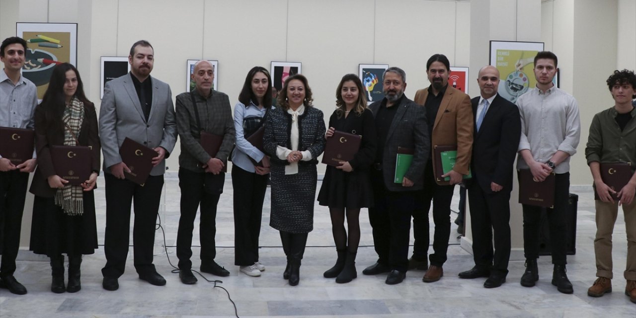 Kültür Ve Turizm Bakanlığının "genç Sanat: 5. Afiş Tasarım Yarışması"nda Ödüller Sahiplerini Buldu