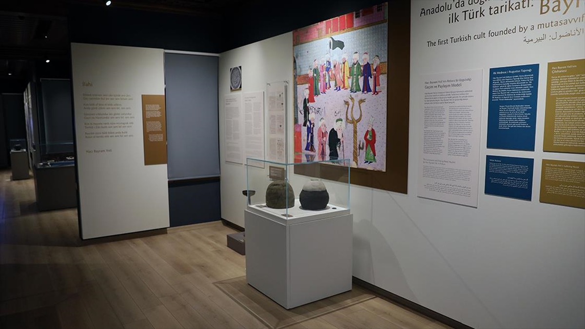 Hacı Bayram-ı Veli'nin Kişisel Eşyaları Başkentte Açılan Müzede Sergileniyor