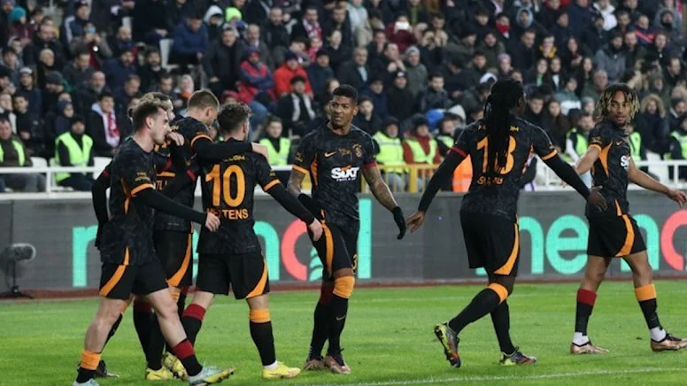 Galatasaray Sivas’ta liderliği aldı! Seriyi 5 maça çıkardı…