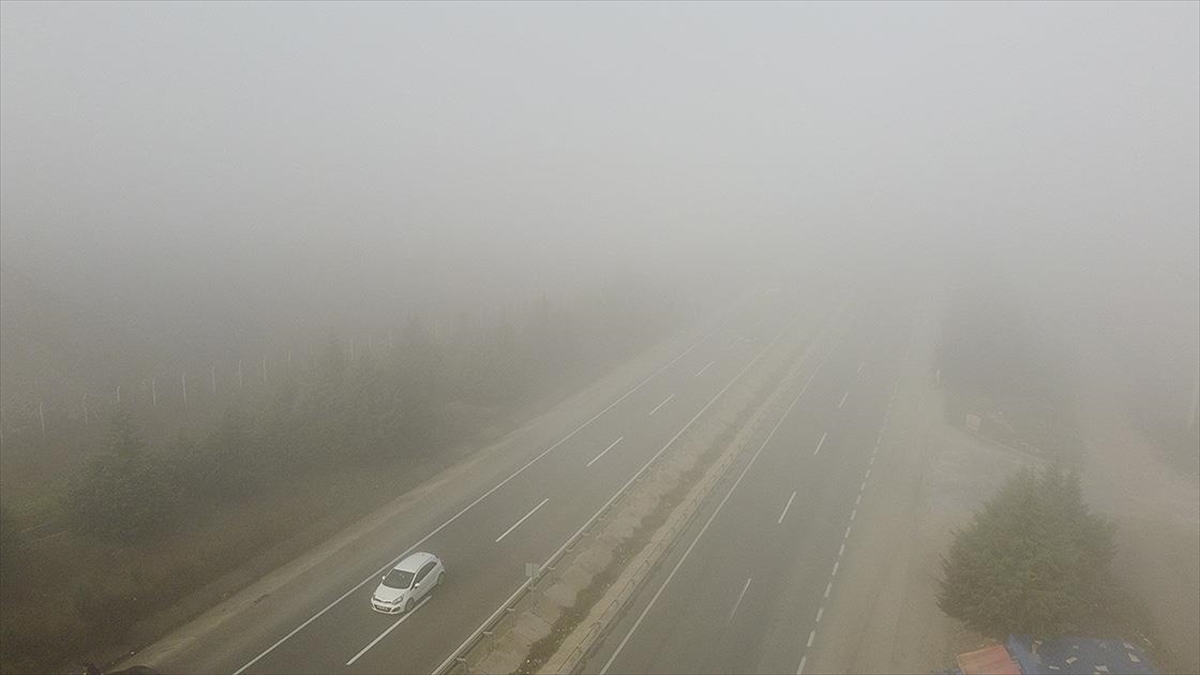 Bilecik'te Sis Etkili Oluyor