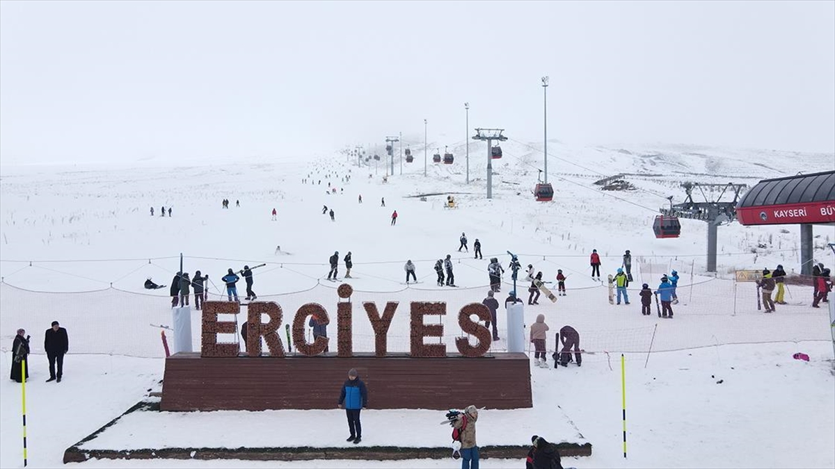 Erciyes Kayak Merkezi'nde Hedef 3 Milyon Ziyaretçi