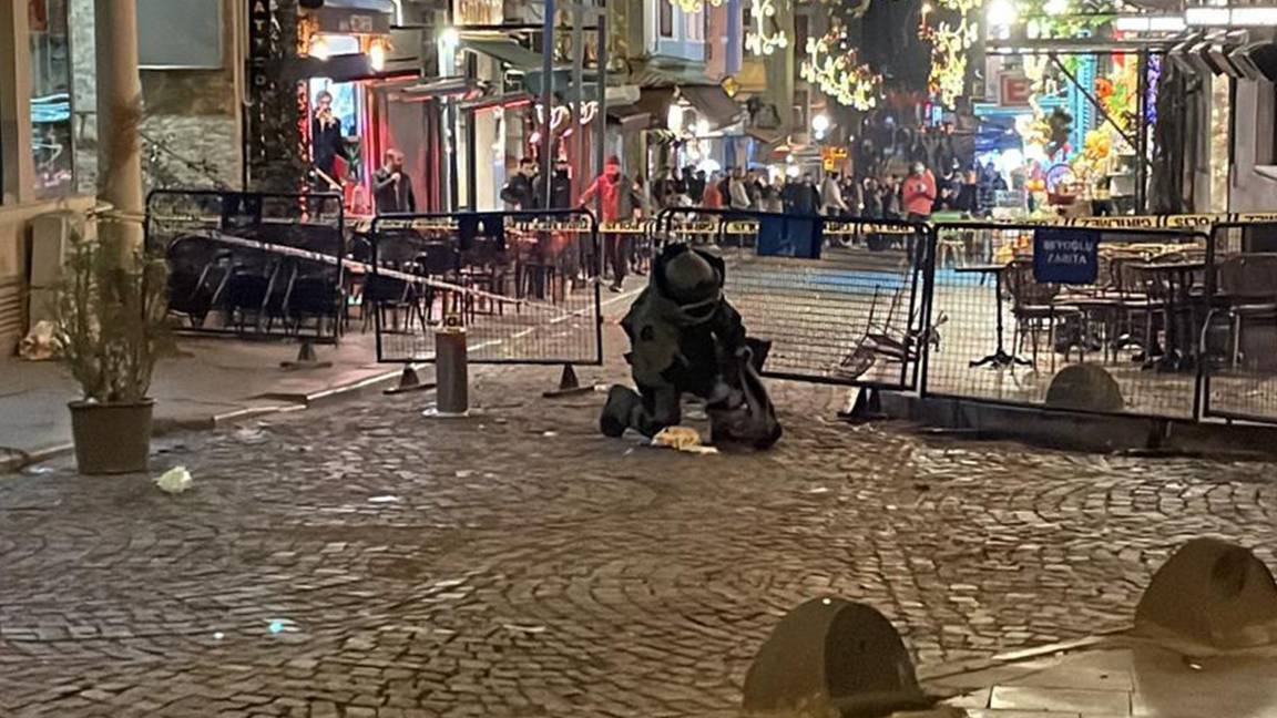 Beyoğlu'nda şüpheli çanta paniği