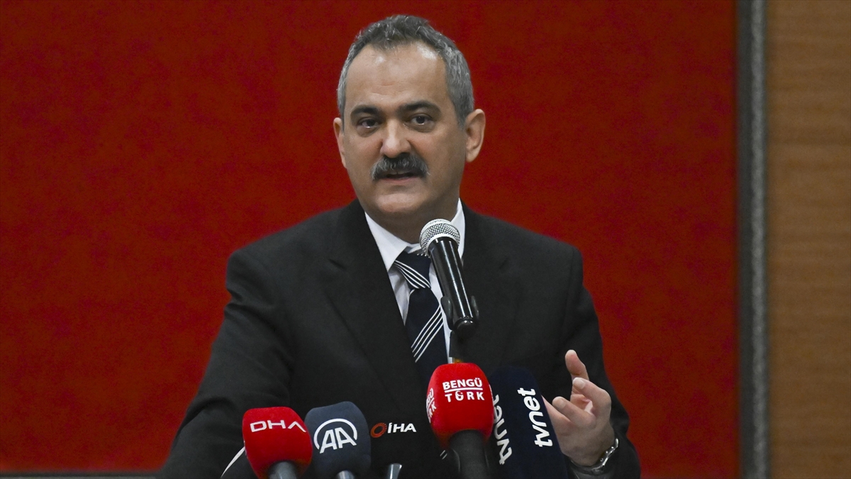 Milli Eğitim Bakanı Özer’den özel okul ücretleriyle ilgili açıklama