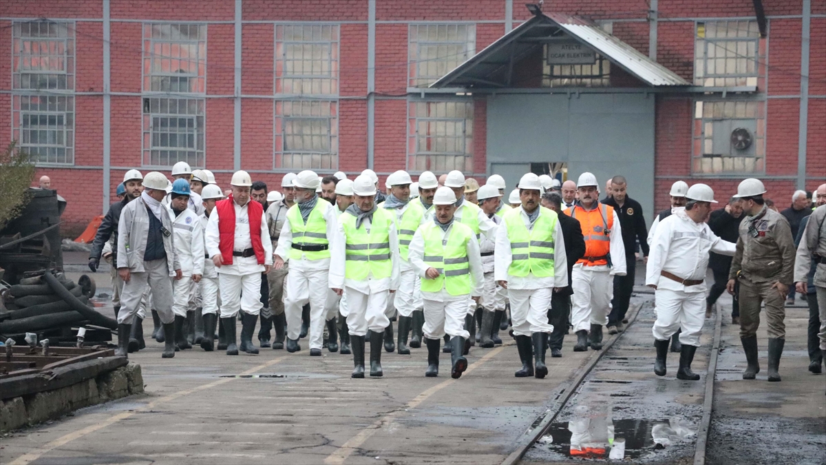 TBMM Amasra Maden Kazası Araştırma Komisyonu, Zonguldak'ta Maden Ocağına İndi