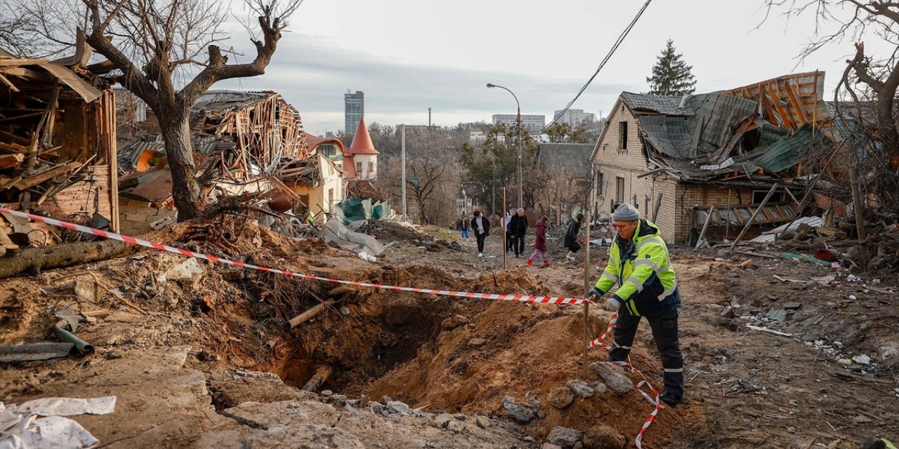 Almanya: Rusya'nın Ukrayna'ya Saldırıları İnsanlığa Yapılan Saldırılar