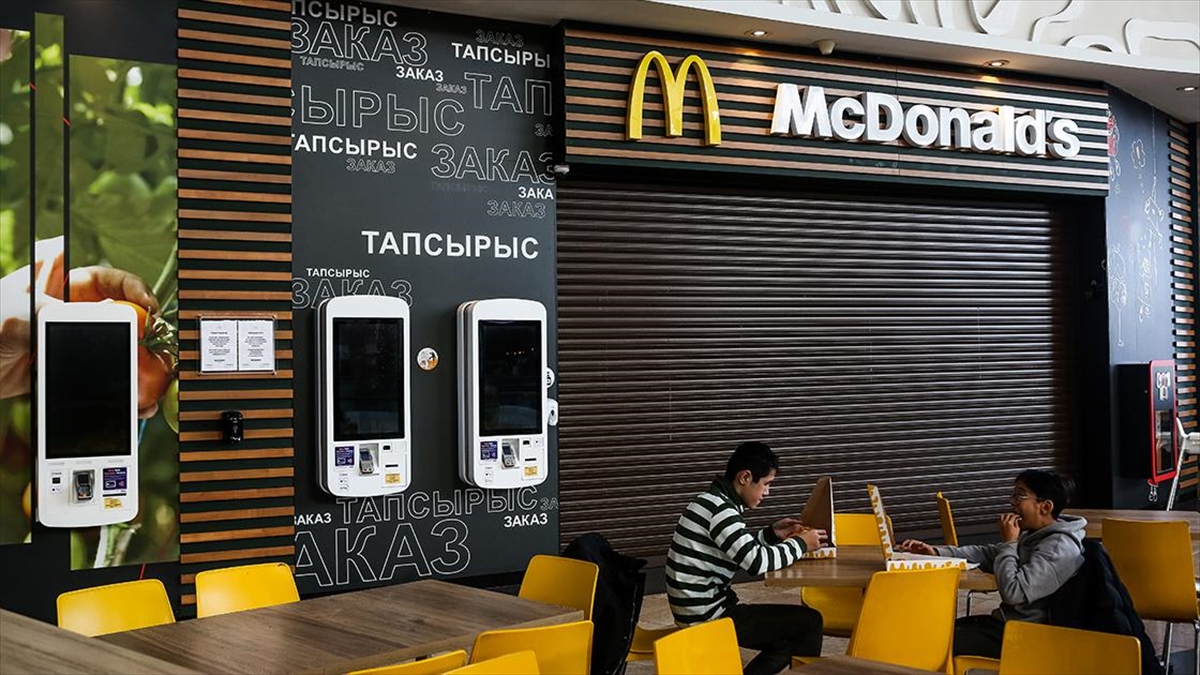Mcdonald’s, Kazakistan’daki Faaliyetlerini Durdurdu