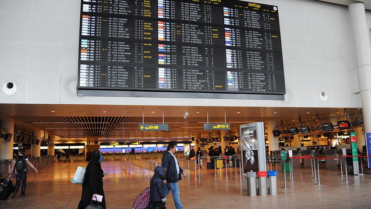 Belçika, Çin'den Gelen Yolculardan Kovid-19 Testi İsteyecek