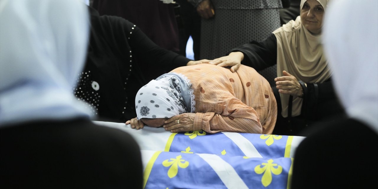 Binlerce Srebrenitsa Mağduru Hollanda'dan Tazminat Bekliyor