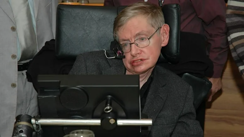 Stephen Hawking hakkında pek bilinmeyen 10 ilginç gerçek