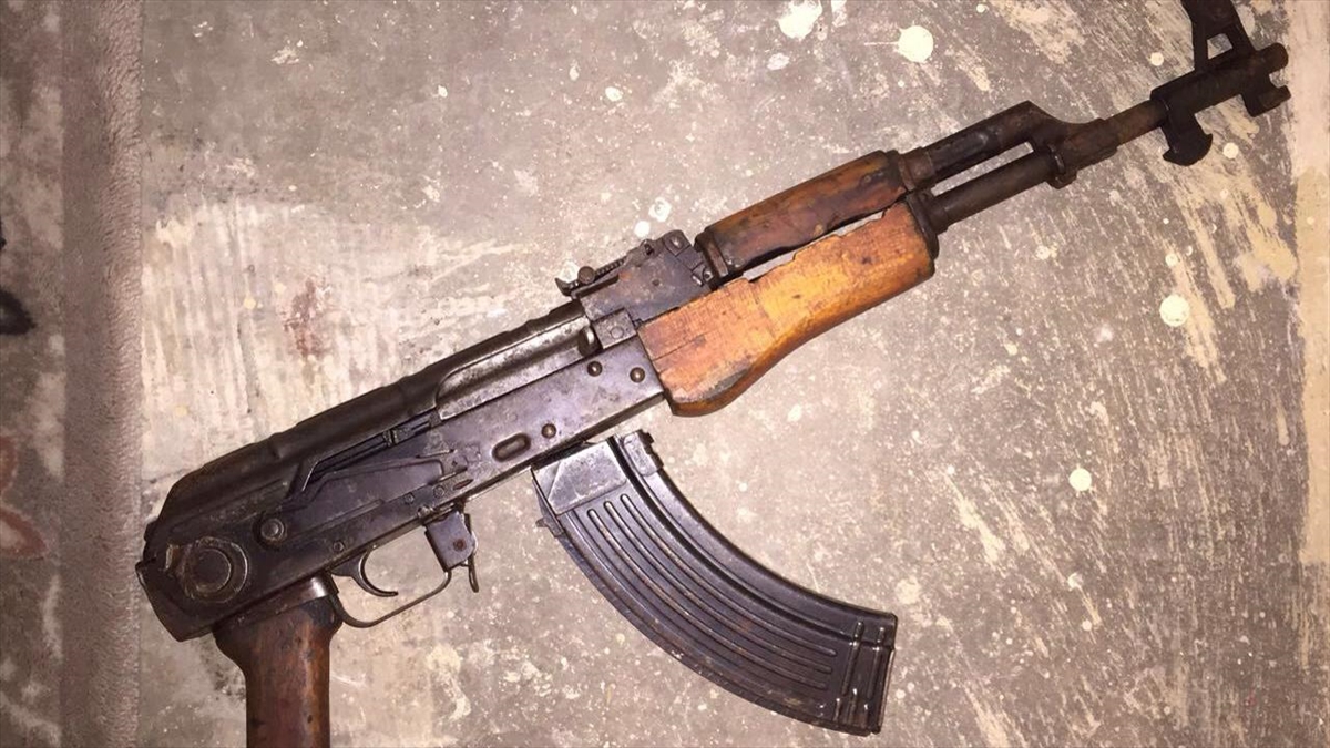 Abd Donanması: İran'dan Yemen'e Gönderilen 2 Binden Fazla Kalaşnikof Tüfek Ele Geçirdik